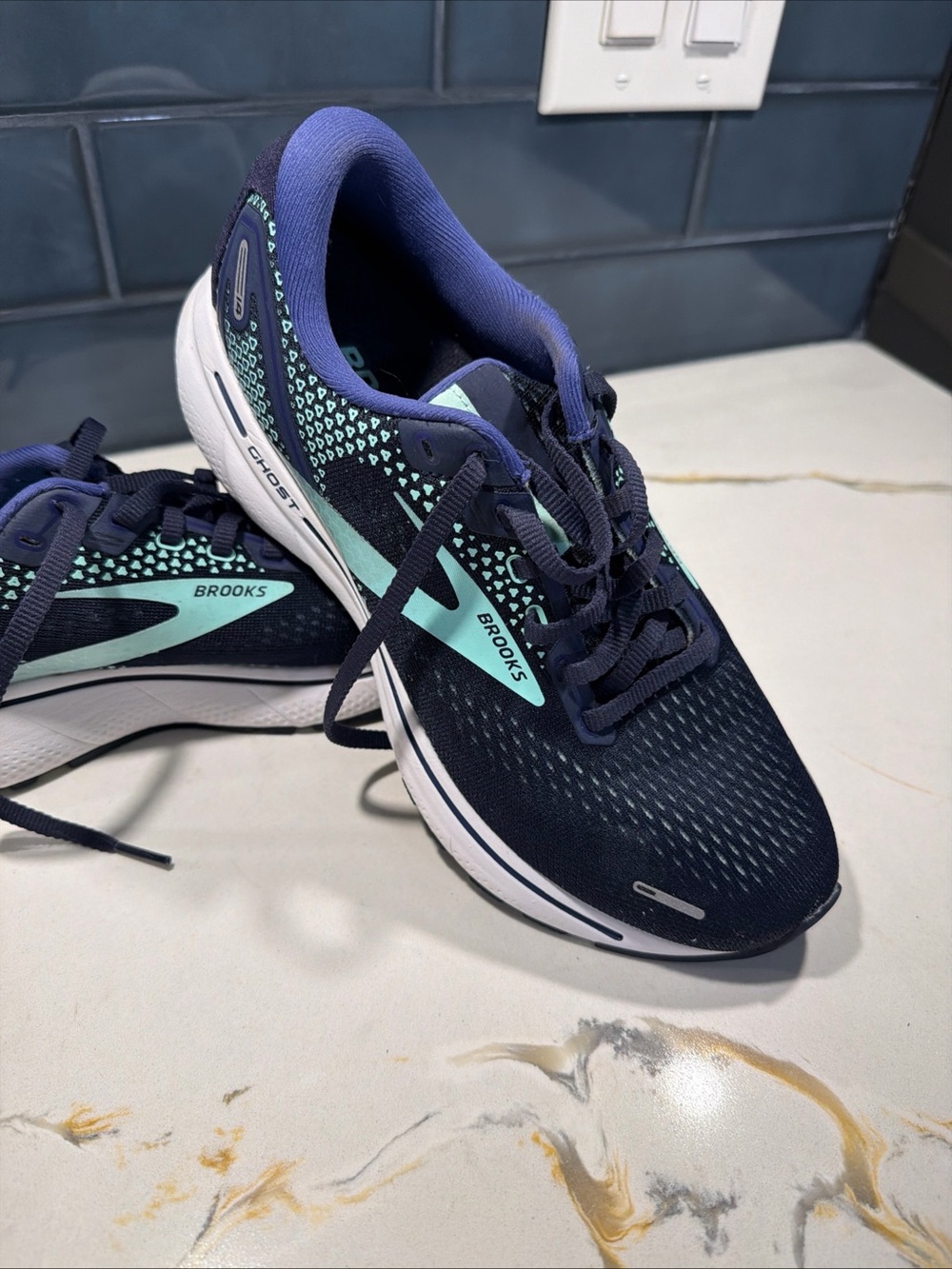 Brooks Women's Navy and Mint Running Sneakers